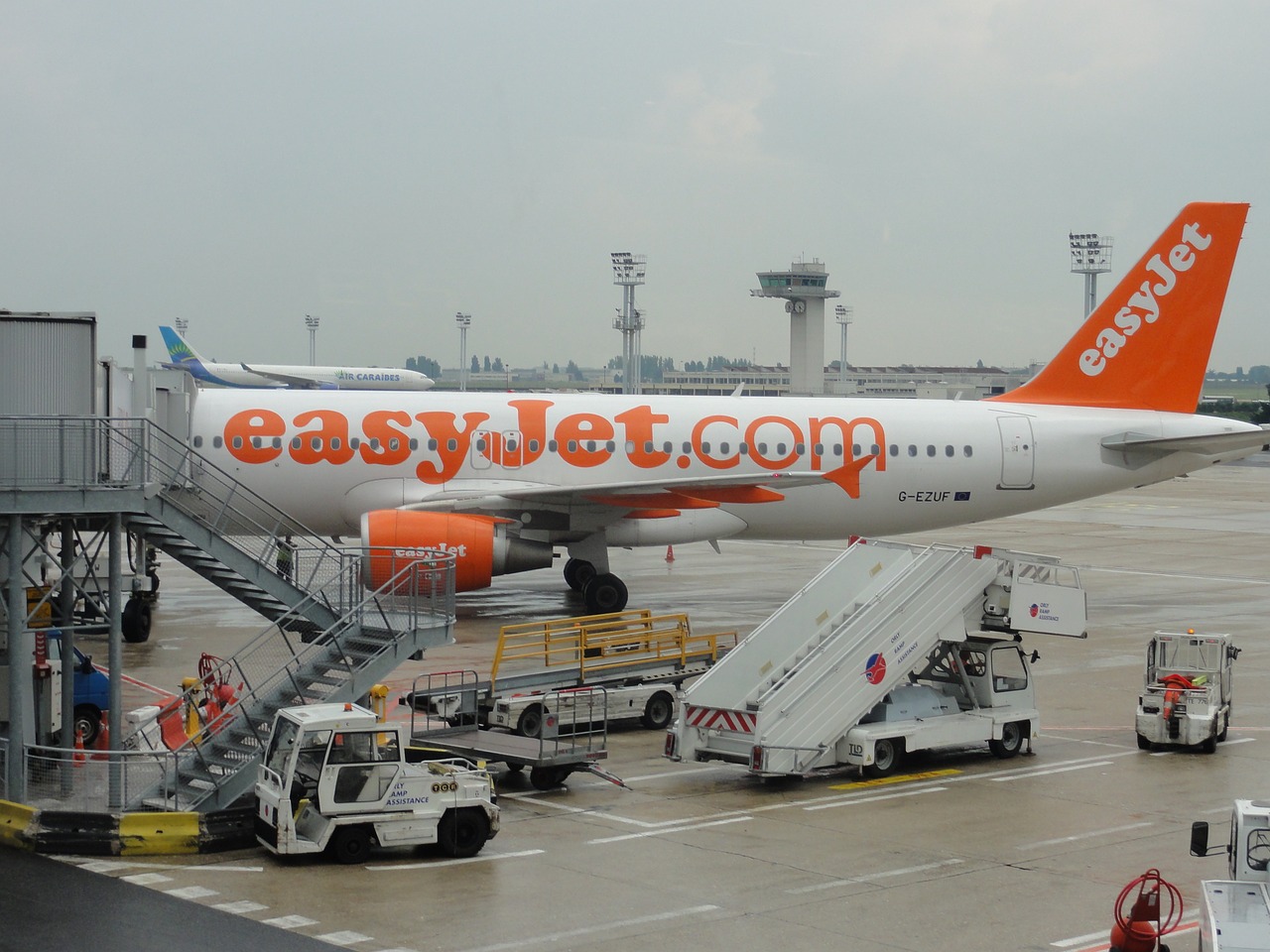 英国航空暂停以色列航班，国际政治与经济因素交织影响下的决策